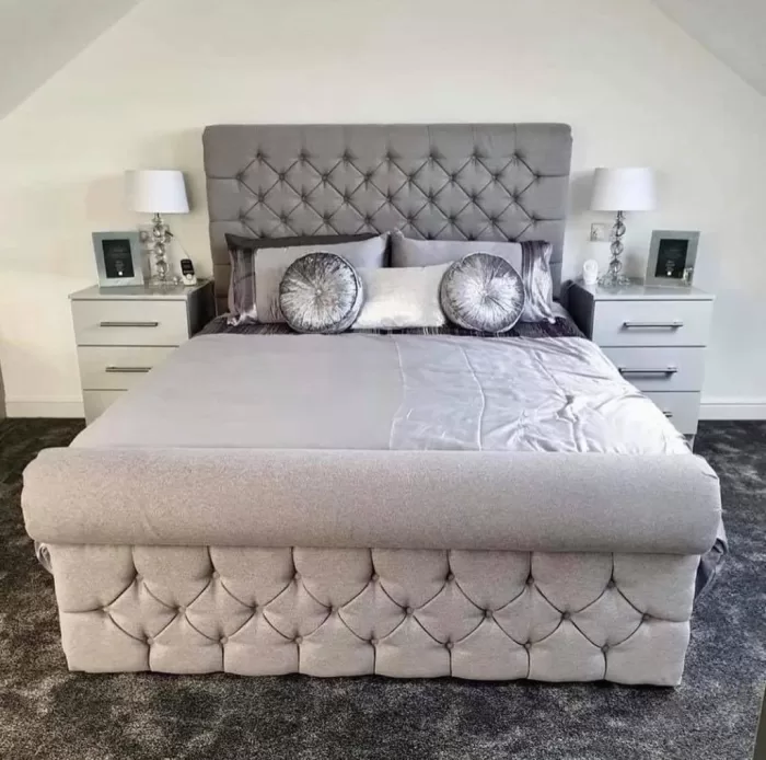 Chesterfield Sranto Bed